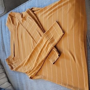 Old Navy long sleeve top